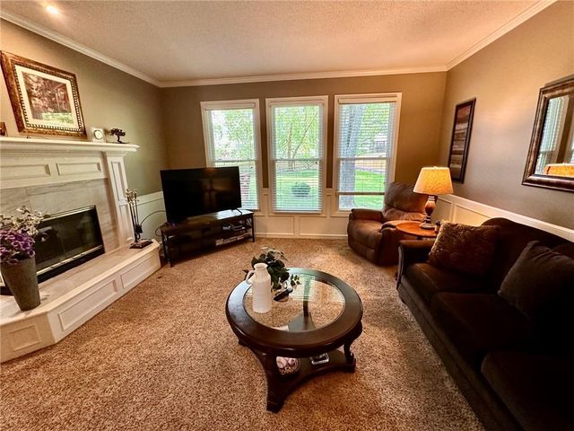 12818 Bond Street, Overland Park, KS 66213