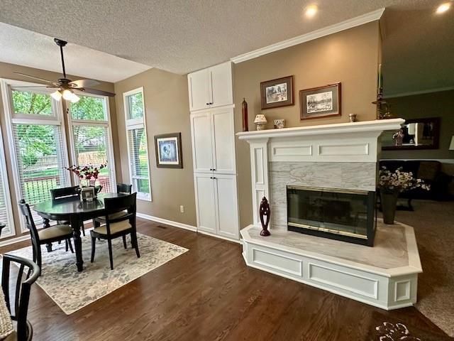12818 Bond Street, Overland Park, KS 66213