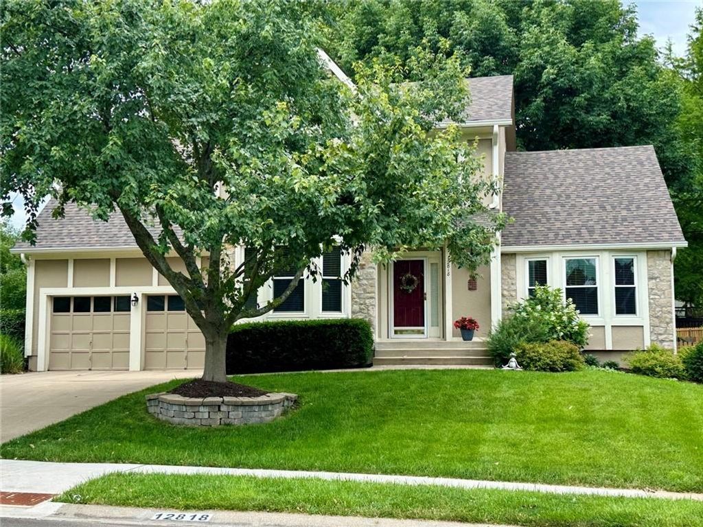 12818 Bond Street, Overland Park, KS 66213