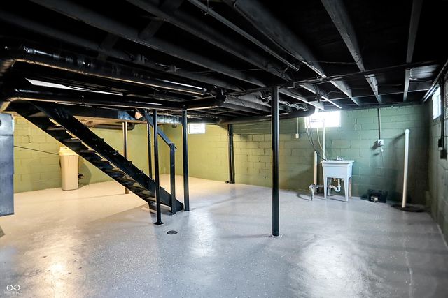 524 E 53rd Street, Indianapolis, IN 46220