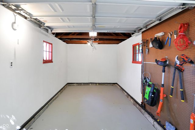 524 E 53rd Street, Indianapolis, IN 46220