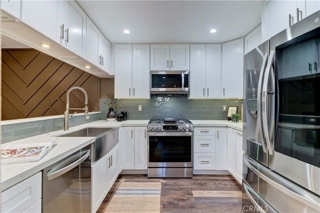 3605 E Anaheim Street 102, Long Beach, CA 90804