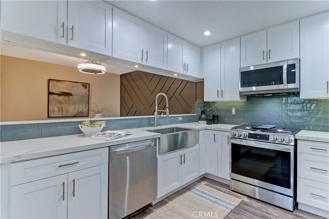 3605 E Anaheim Street 102, Long Beach, CA 90804