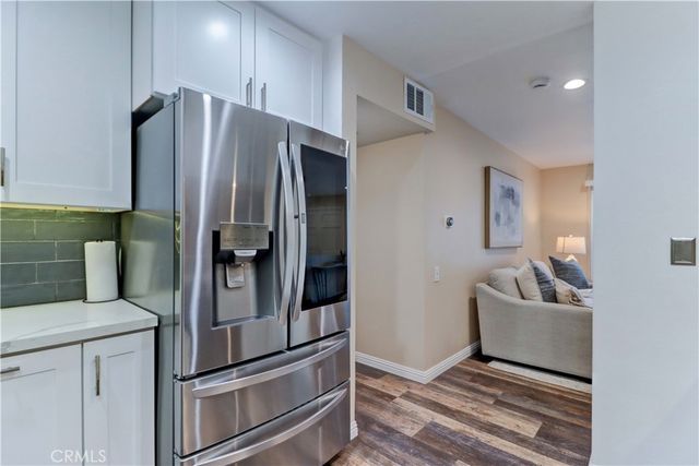 3605 E Anaheim Street 102, Long Beach, CA 90804