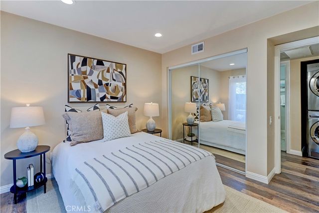 3605 E Anaheim Street 102, Long Beach, CA 90804