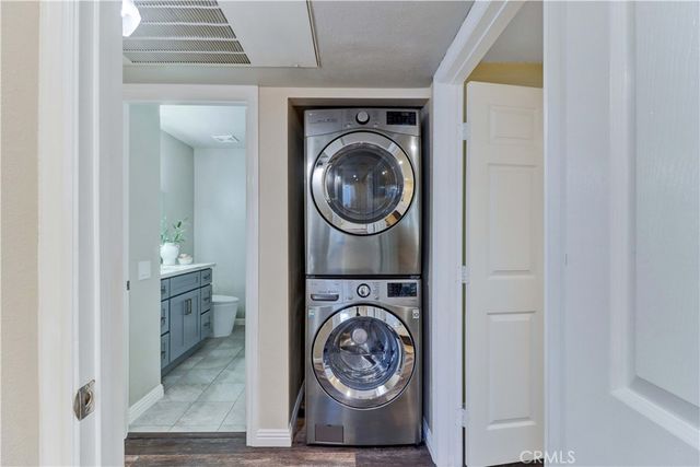 3605 E Anaheim Street 102, Long Beach, CA 90804