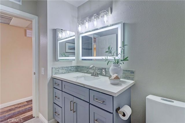 3605 E Anaheim Street 102, Long Beach, CA 90804