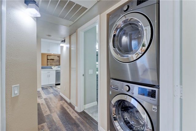 3605 E Anaheim Street 102, Long Beach, CA 90804