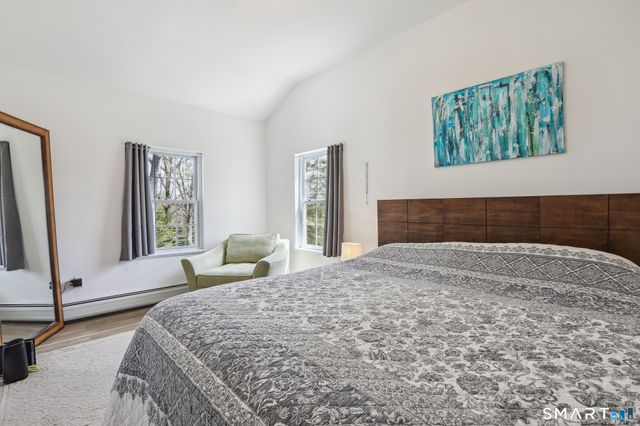 10 Capitol Drive, Newtown, CT 06482