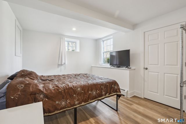 10 Capitol Drive, Newtown, CT 06482