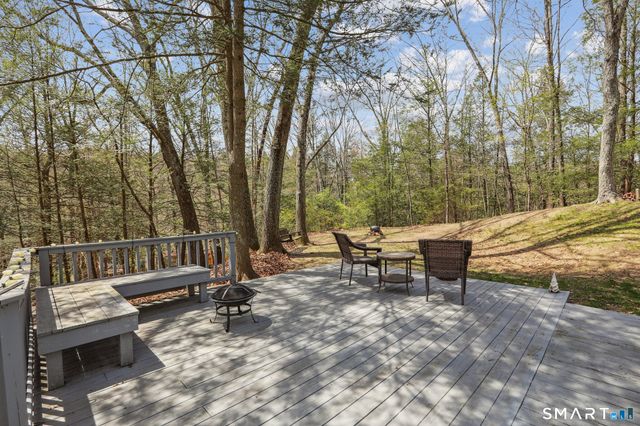 10 Capitol Drive, Newtown, CT 06482