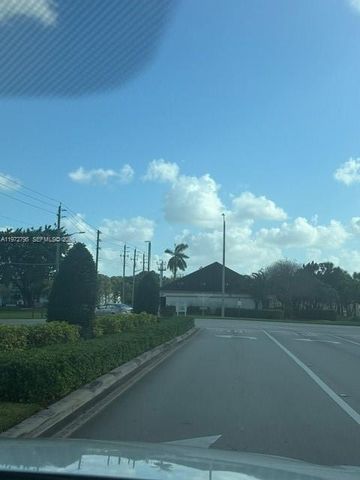 1351 SW 125th Ave 205S, Pembroke Pines, FL 33027