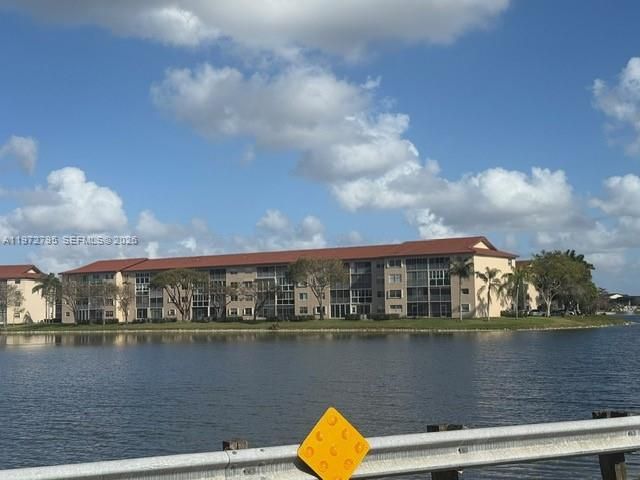 1351 SW 125th Ave 205S, Pembroke Pines, FL 33027