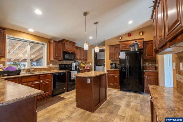 5287 Crystal St NE 226, Salem, OR 97305