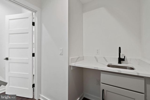 2235 N HOPE ST, Philadelphia, PA 19133