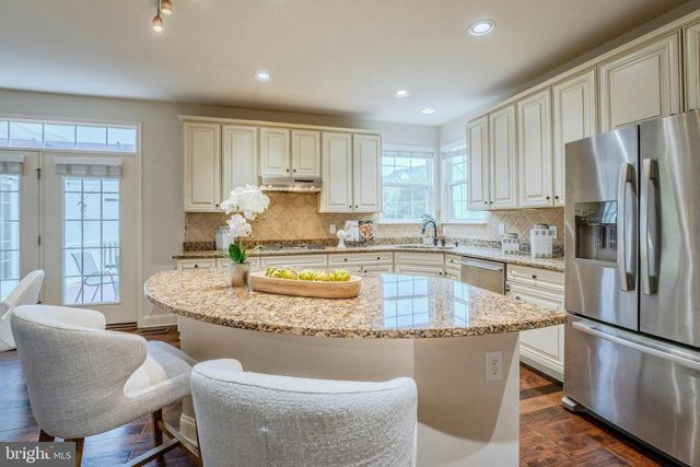42134 AUTUMN RAIN CIR, Brambleton, VA 20148