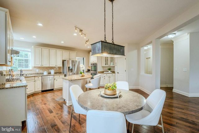 42134 AUTUMN RAIN CIR, Brambleton, VA 20148