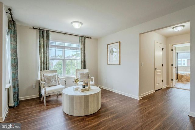 42134 AUTUMN RAIN CIR, Brambleton, VA 20148
