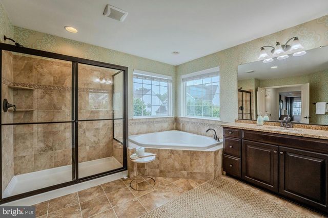 42134 AUTUMN RAIN CIR, Brambleton, VA 20148