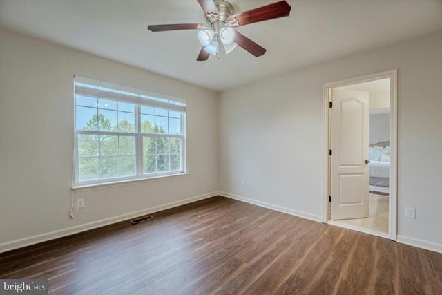 42134 AUTUMN RAIN CIR, Brambleton, VA 20148