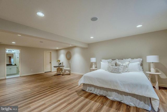 42134 AUTUMN RAIN CIR, Brambleton, VA 20148