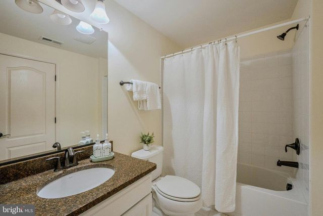 42134 AUTUMN RAIN CIR, Brambleton, VA 20148