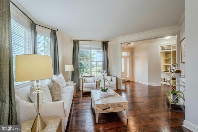 42134 AUTUMN RAIN CIR, Brambleton, VA 20148