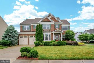 42134 AUTUMN RAIN CIR, Brambleton, VA 20148