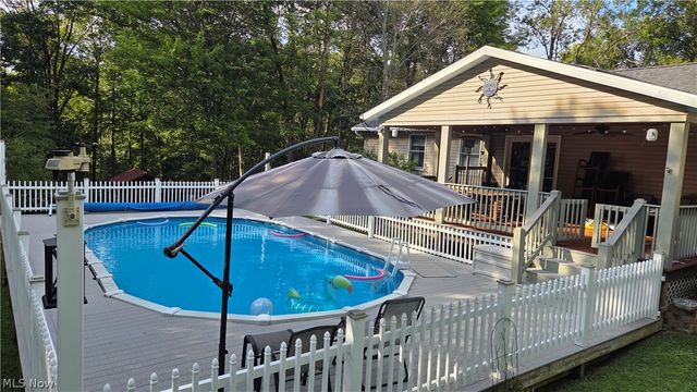 239 Cornes Road, Little Hocking, OH 45742