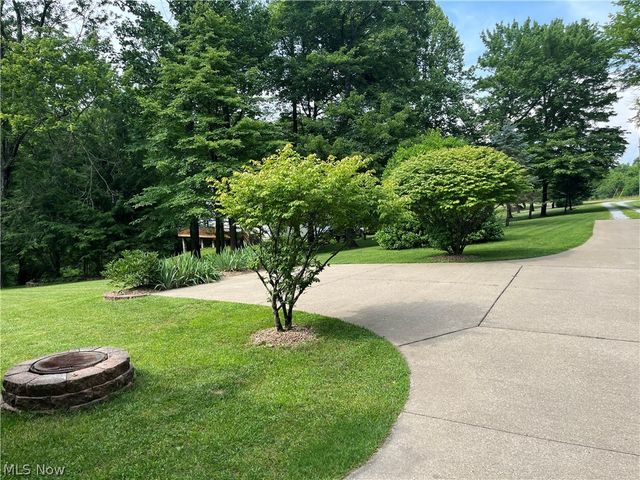 239 Cornes Road, Little Hocking, OH 45742