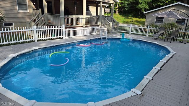 239 Cornes Road, Little Hocking, OH 45742
