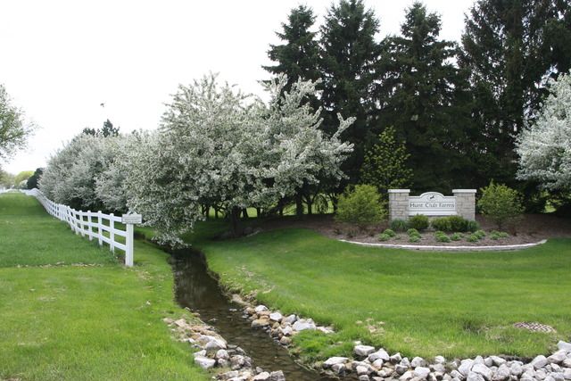 36537 N Fox Hill Drive, Wadsworth, IL 60083