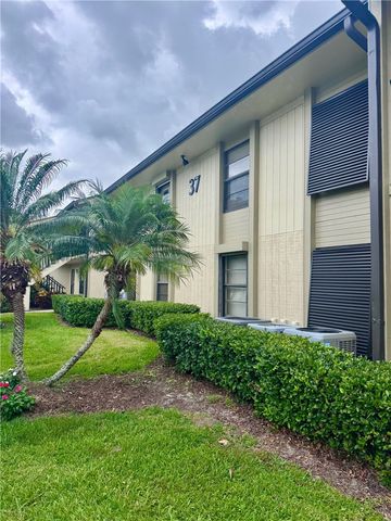 37 Plantation Drive 206, Vero Beach, FL 32966
