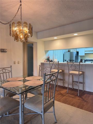 37 Plantation Drive 206, Vero Beach, FL 32966
