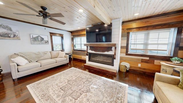 199 S Main STREET, Gays Mills, WI 54631