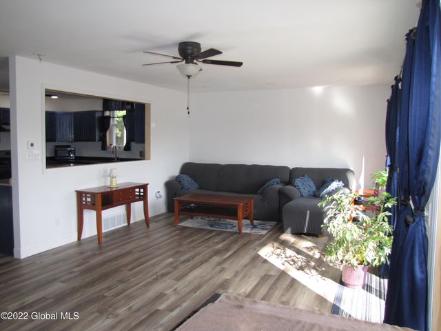 44 Abbey Road, Berne, NY 12023