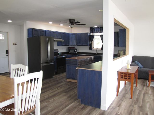 44 Abbey Road, Berne, NY 12023