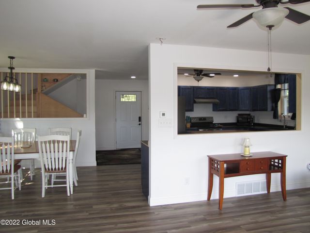 44 Abbey Road, Berne, NY 12023