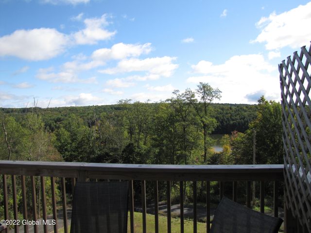 44 Abbey Road, Berne, NY 12023