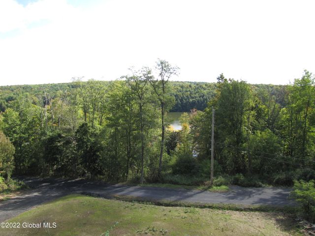 44 Abbey Road, Berne, NY 12023