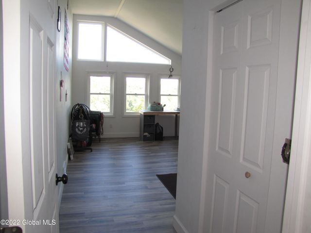 44 Abbey Road, Berne, NY 12023