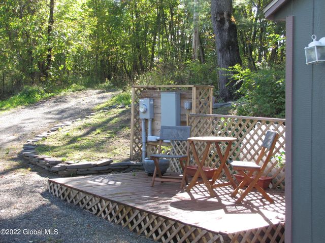 44 Abbey Road, Berne, NY 12023
