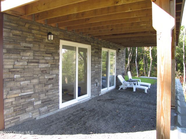 44 Abbey Road, Berne, NY 12023