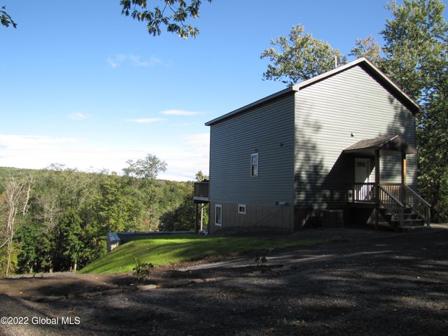 44 Abbey Road, Berne, NY 12023