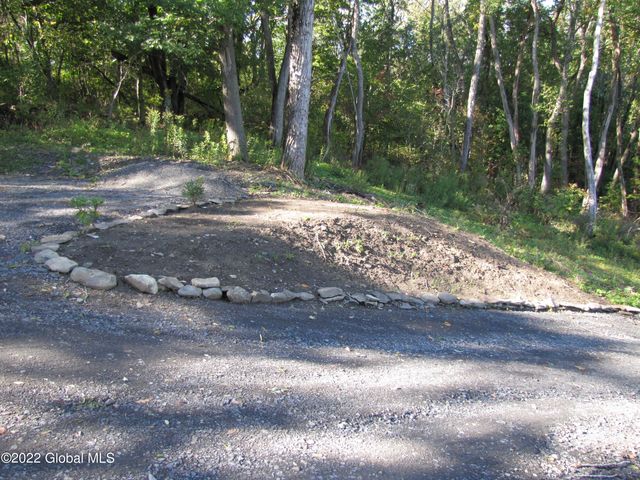44 Abbey Road, Berne, NY 12023
