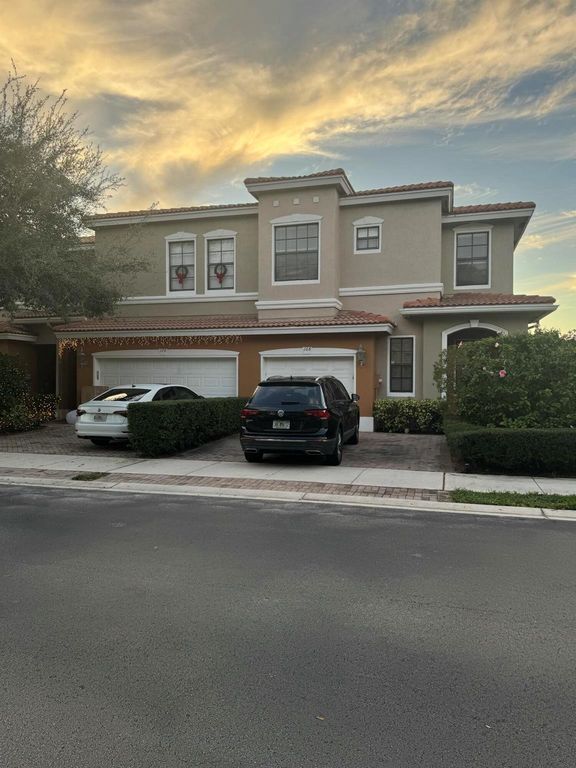 168 W Astor Circle, Delray Beach, FL 33484