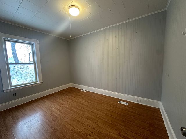 201 University Ave 1, Lowell, MA 01854