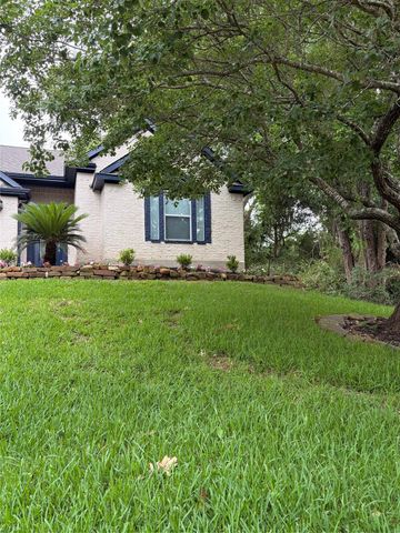 3818 Treasure Island Drive, Montgomery, TX 77356