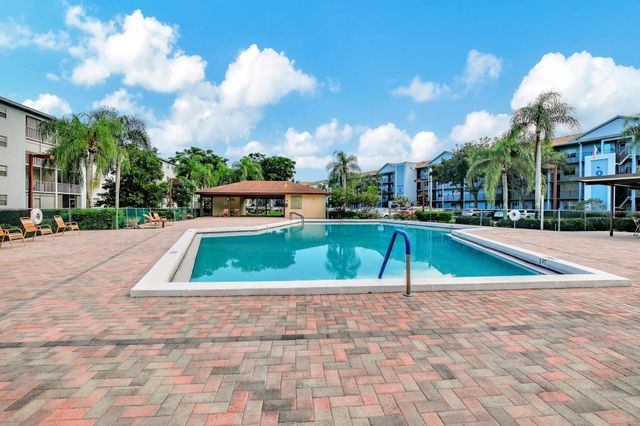 12500 SW 5th Court 212M, Pembroke Pines, FL 33027