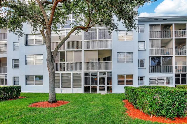 12500 SW 5th Court 212M, Pembroke Pines, FL 33027